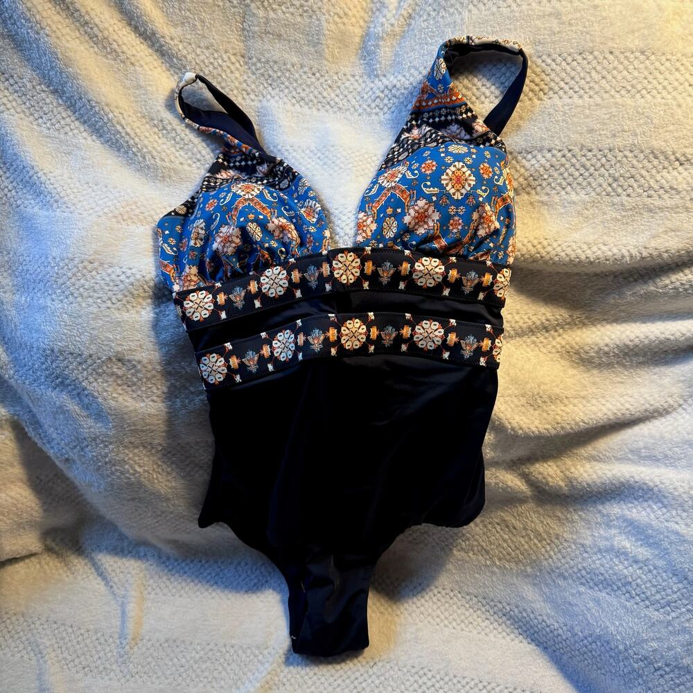 NWT Swimsuits for All aztec pattern one piece bathing suit size 10